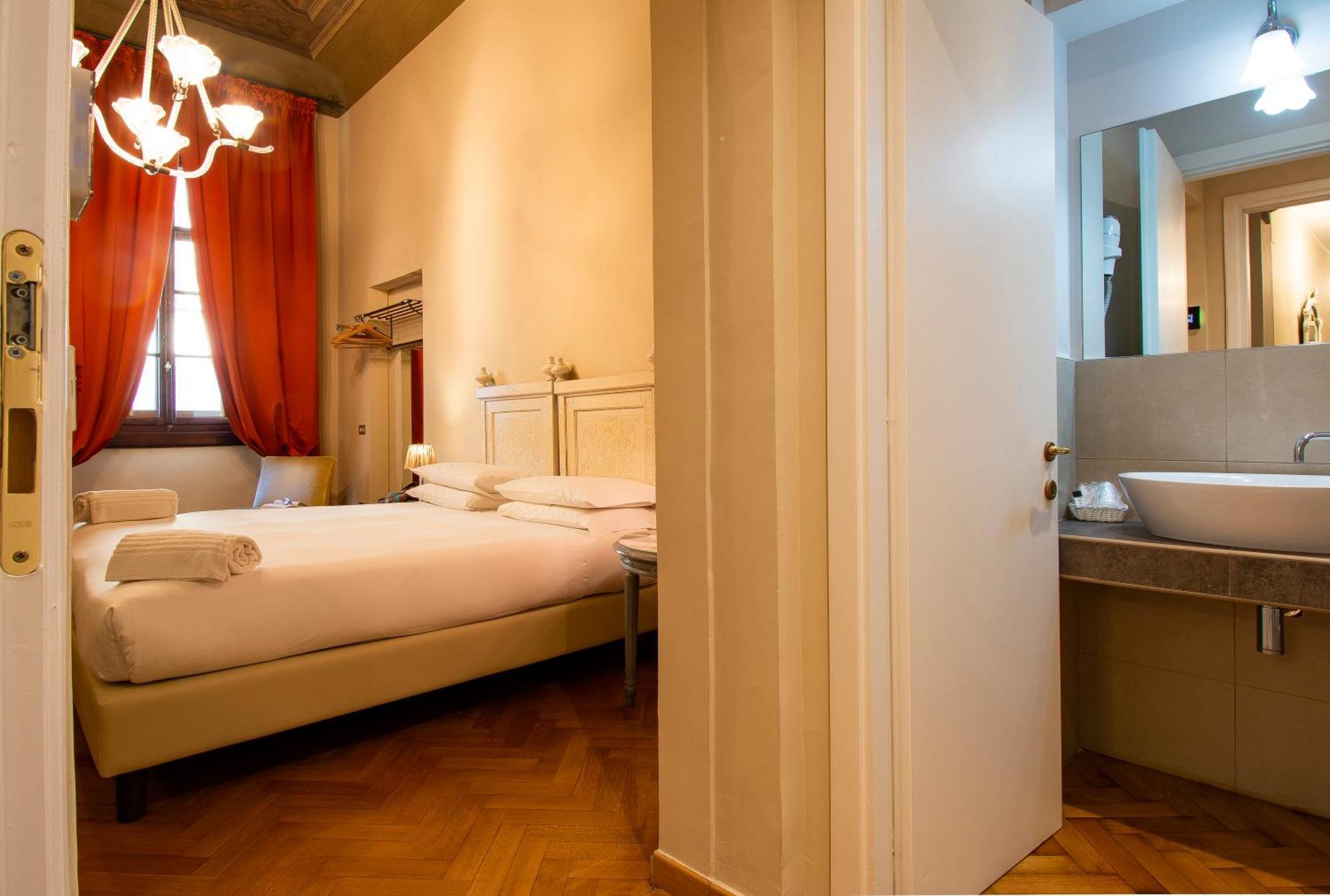 N4U Guest House Florence Extérieur photo