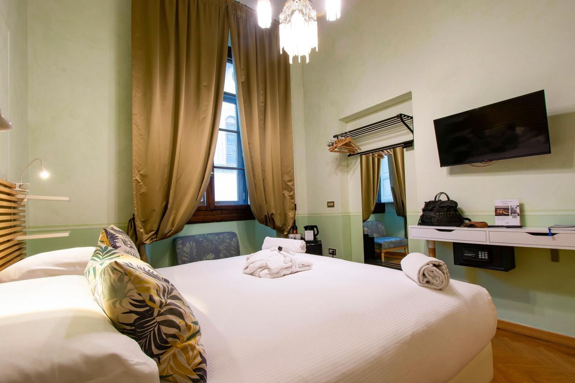 N4U Guest House Florence Extérieur photo