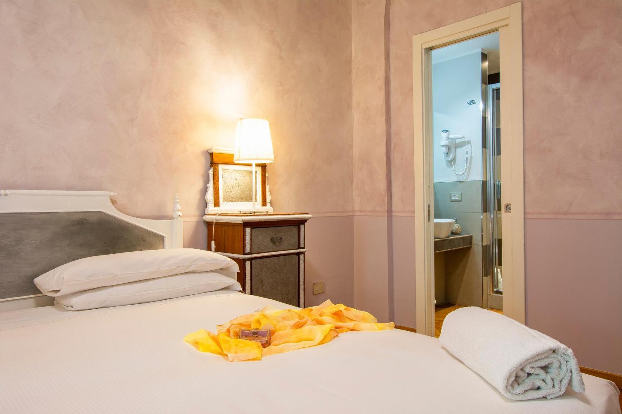 N4U Guest House Florence Extérieur photo
