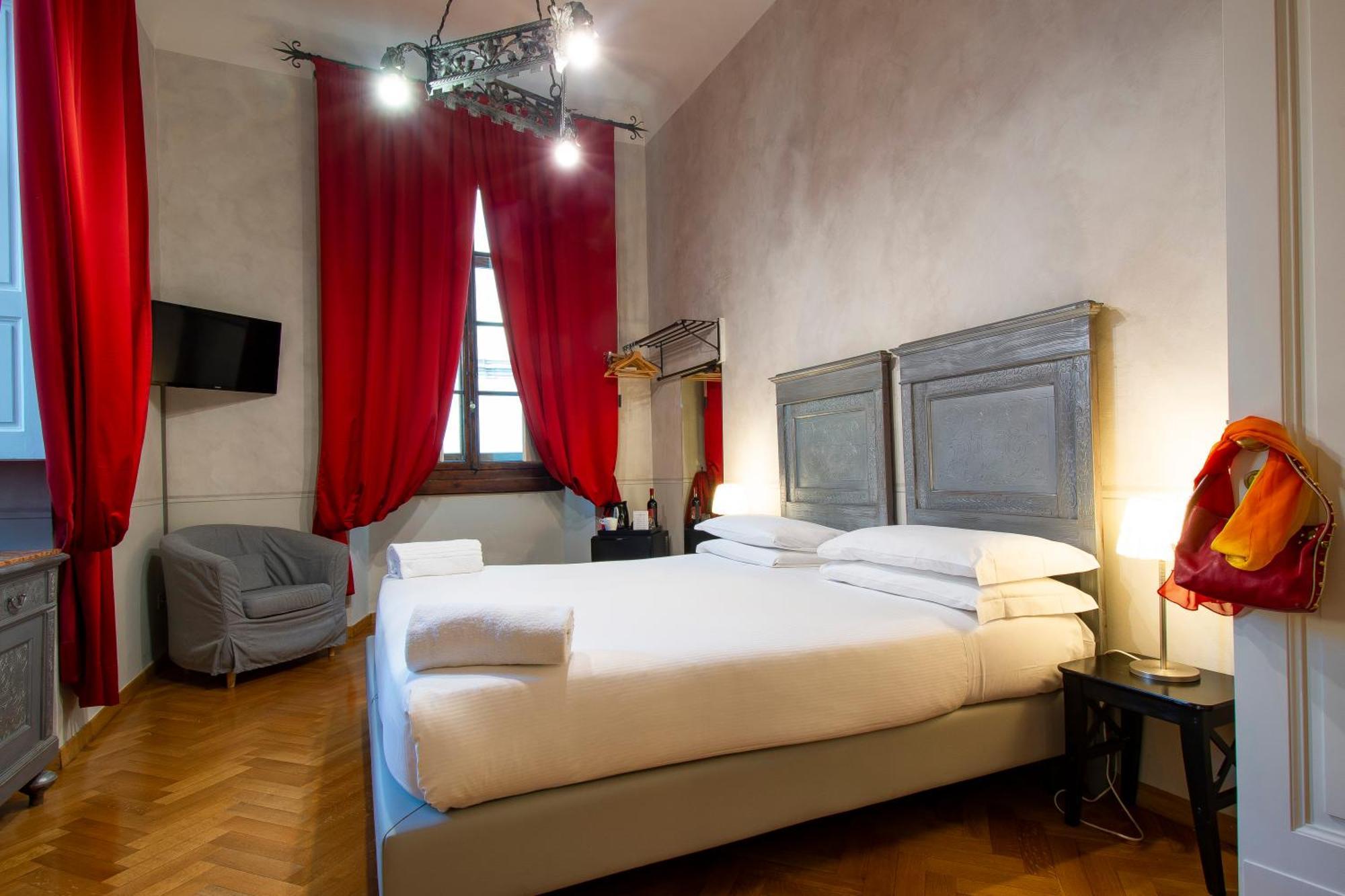N4U Guest House Florence Extérieur photo